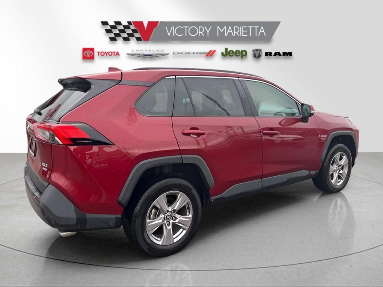 Used 2025 Toyota RAV4 XLE image 5