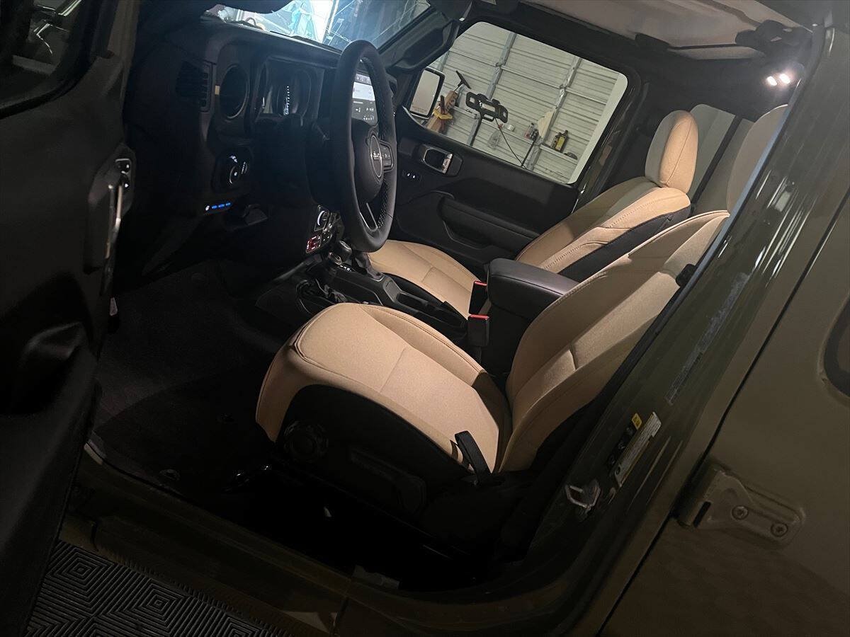 Used 2025 Jeep Wrangler Unlimited Sport S 4xe AWD/4WD image 8