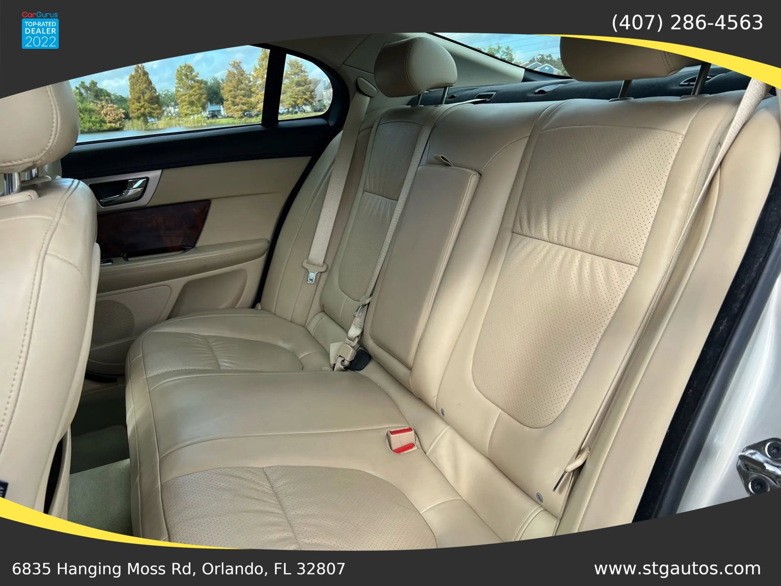 Used 2010 Jaguar XF Premium image 14