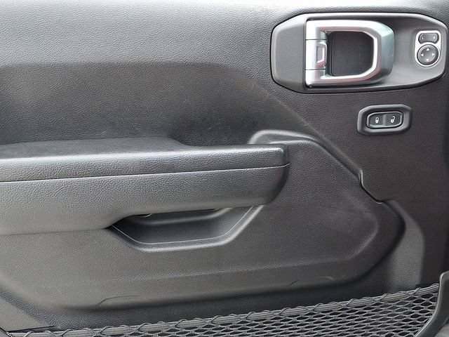 Used 2022 Jeep Gladiator Sport AWD/4WD image 14