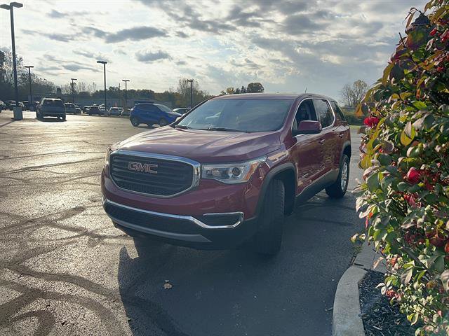 Used 2019 GMC Acadia SLE w/ LPO, Floor Liner Package FWD image 4