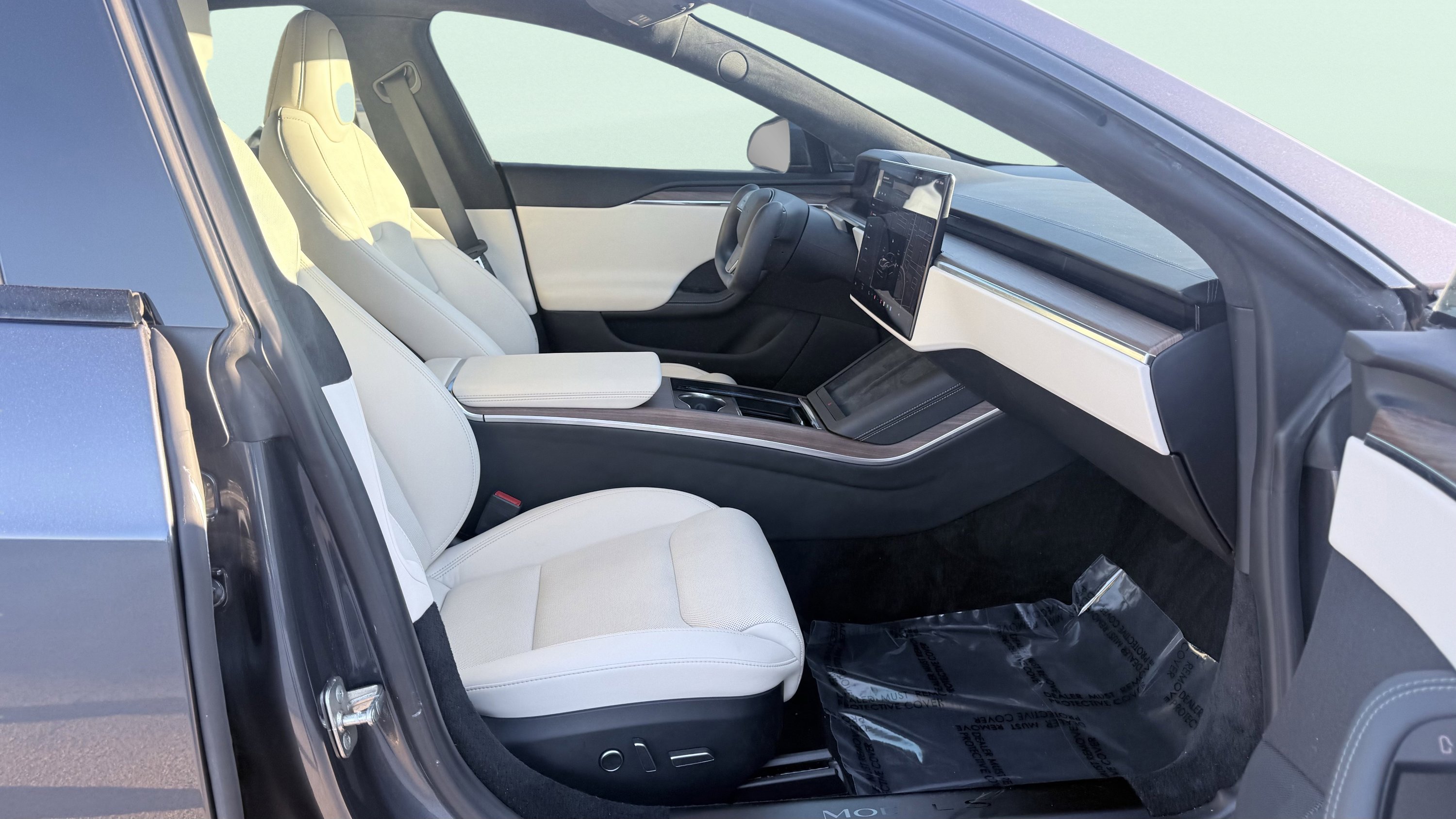 Used 2023 Tesla Model S image 41