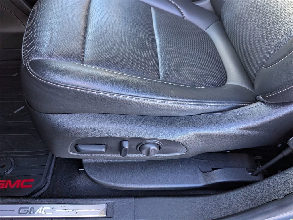 Used 2021 GMC Acadia SLT w/ Elevation Edition image 21