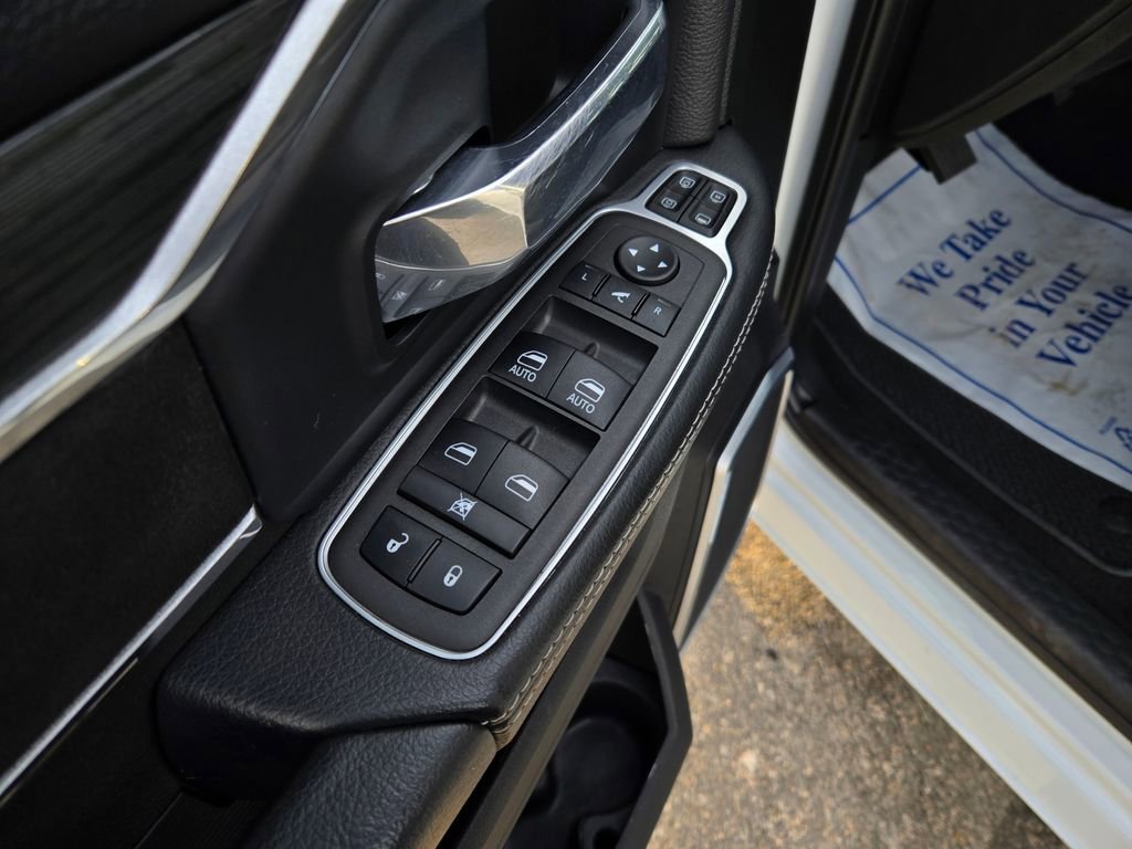 Used 2024 RAM 2500 Laramie w/ Night Edition image 15