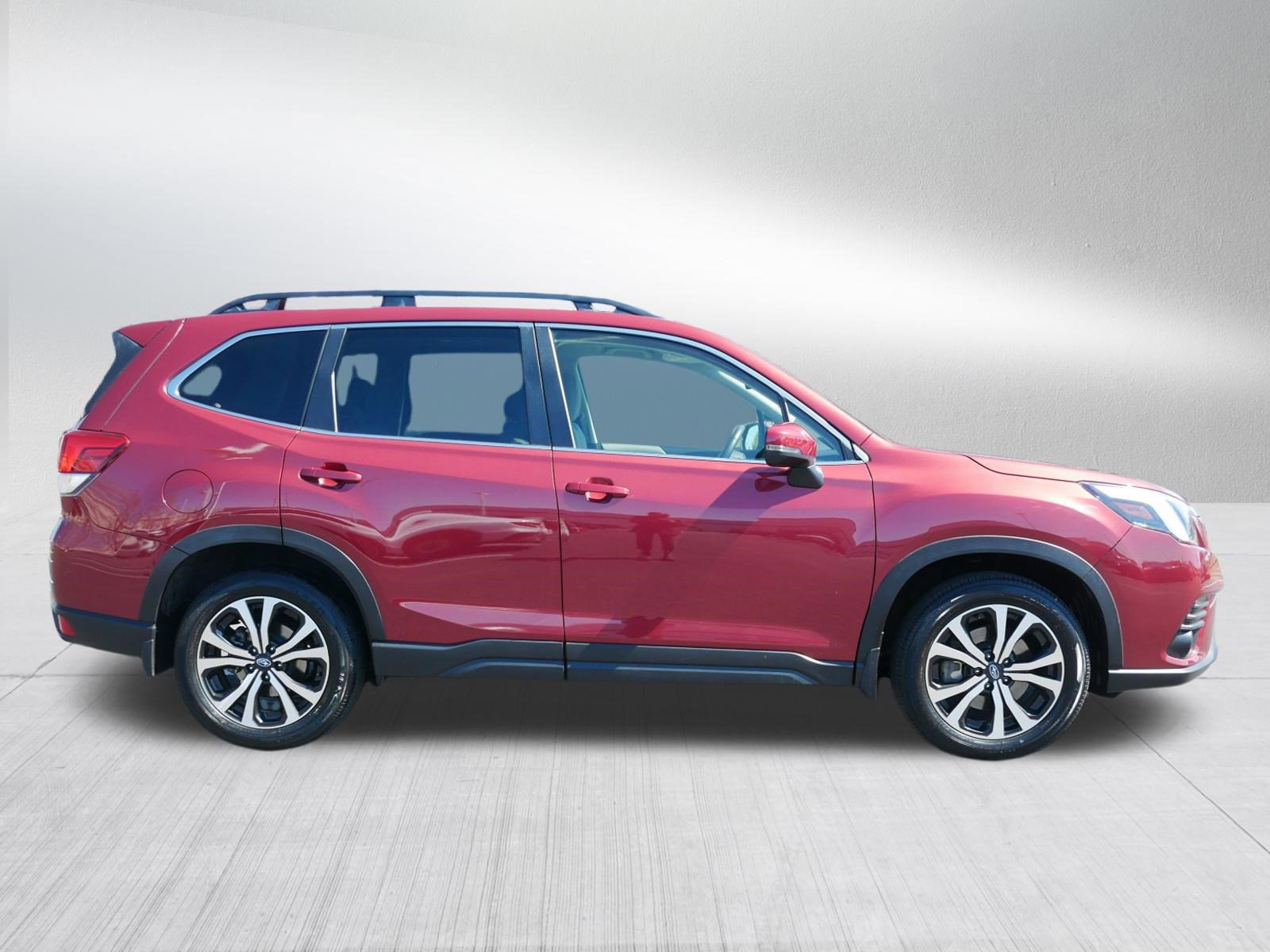 Used 2022 Subaru Forester Limited image 8