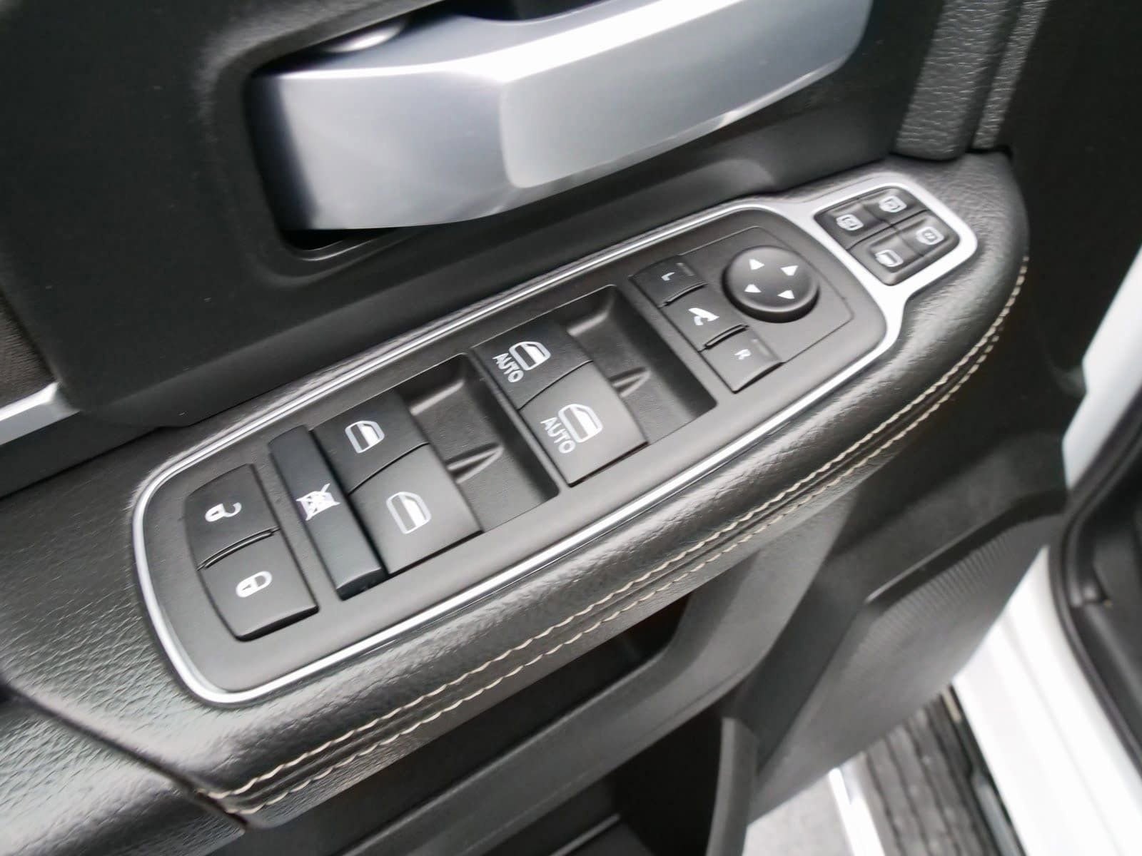 Used 2024 RAM 3500 Big Horn image 18