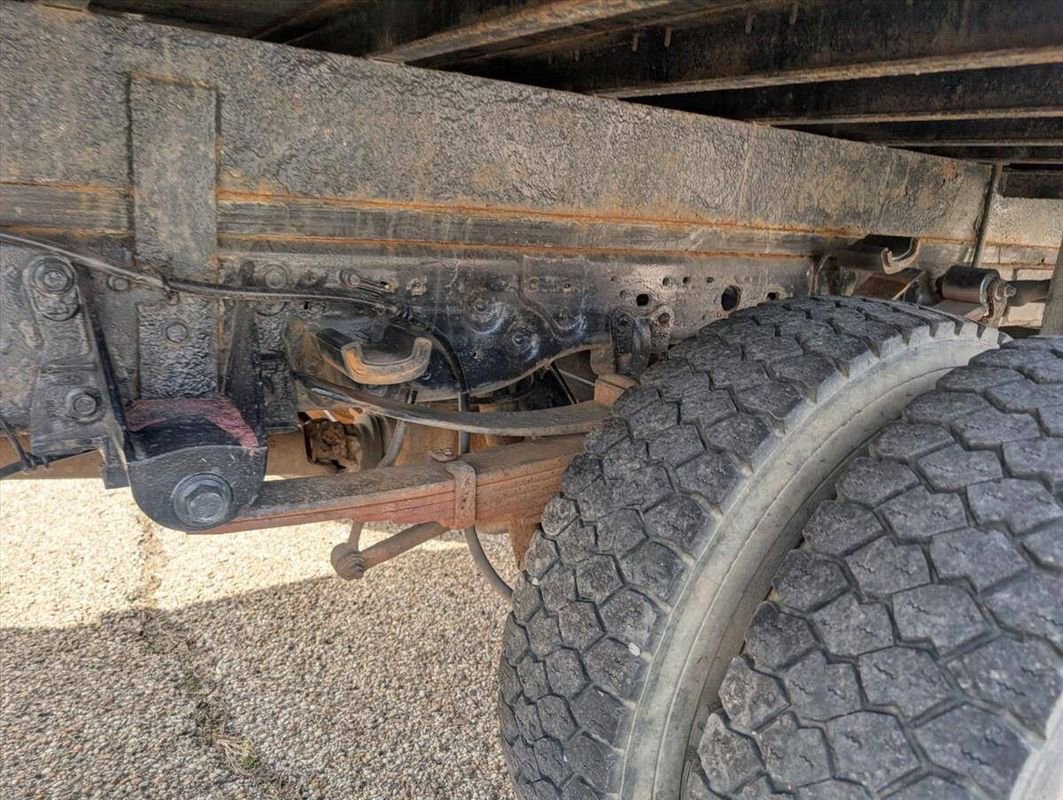 Used 2005 Ford F450 2WD Regular Cab Super Duty image 24