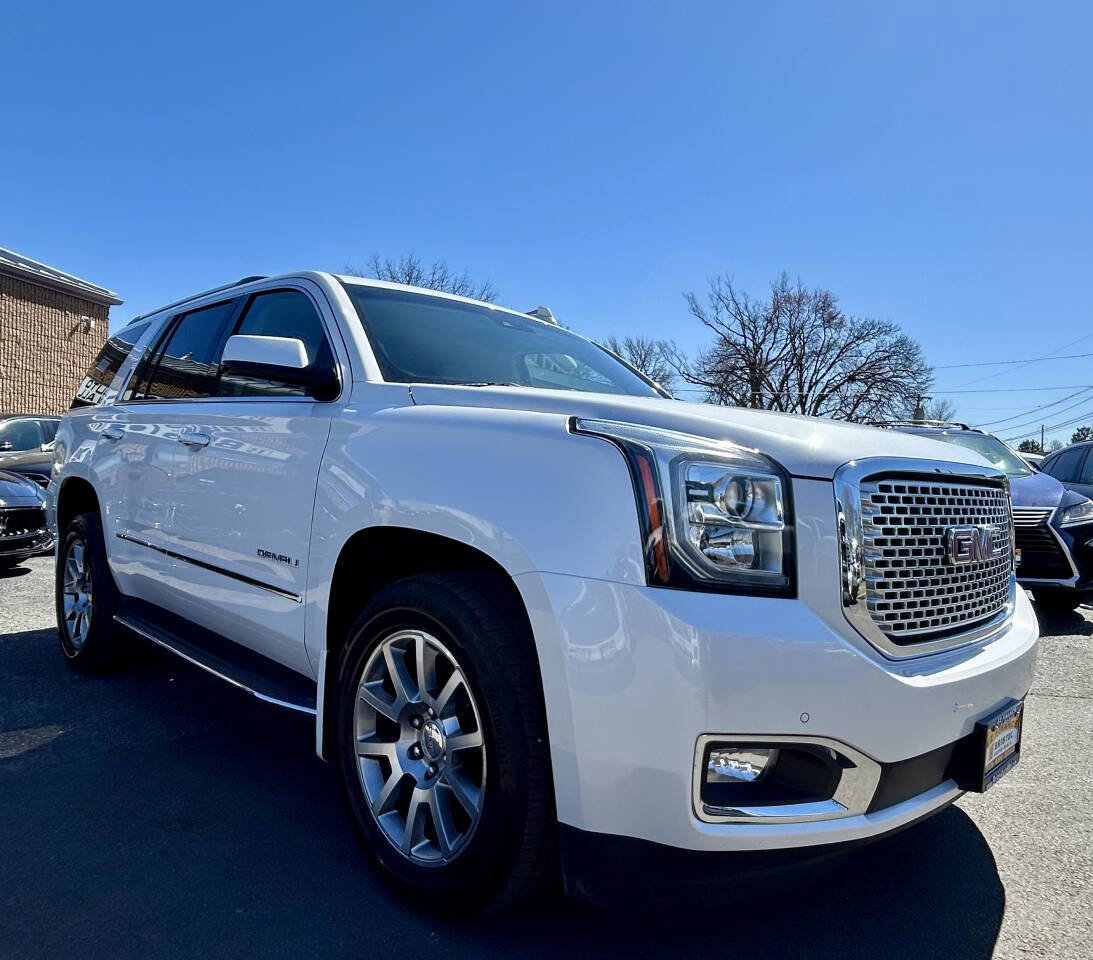 Used 2017 GMC Yukon Denali w/ Open Road Package image 9