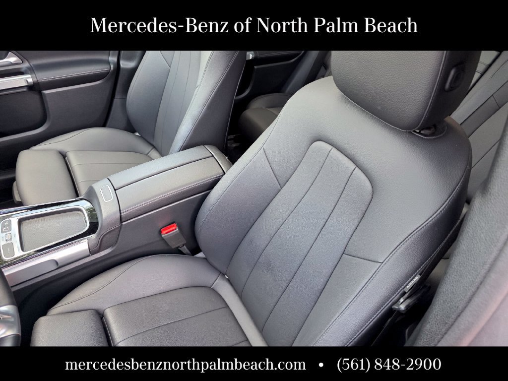 Used 2026 Mercedes-Benz GLB 250 image 11
