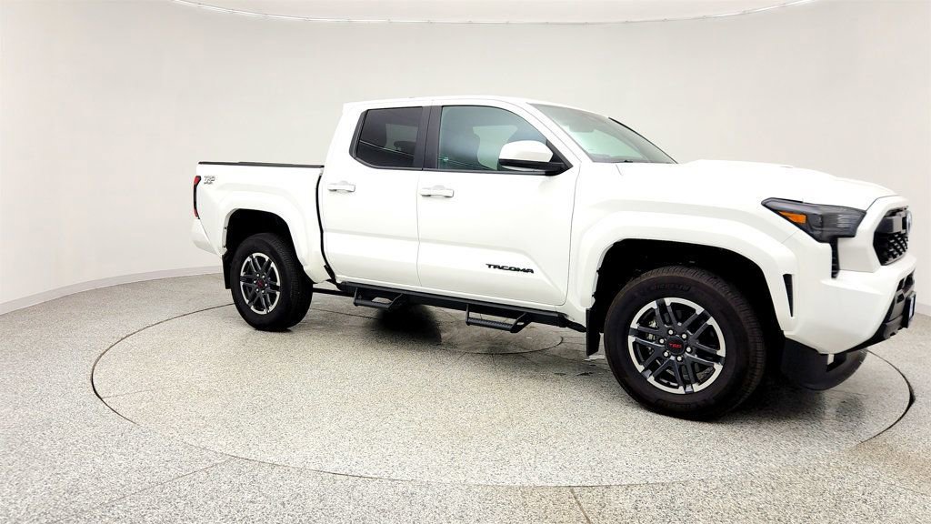Used 2024 Toyota Tacoma TRD Sport AWD/4WD image 3