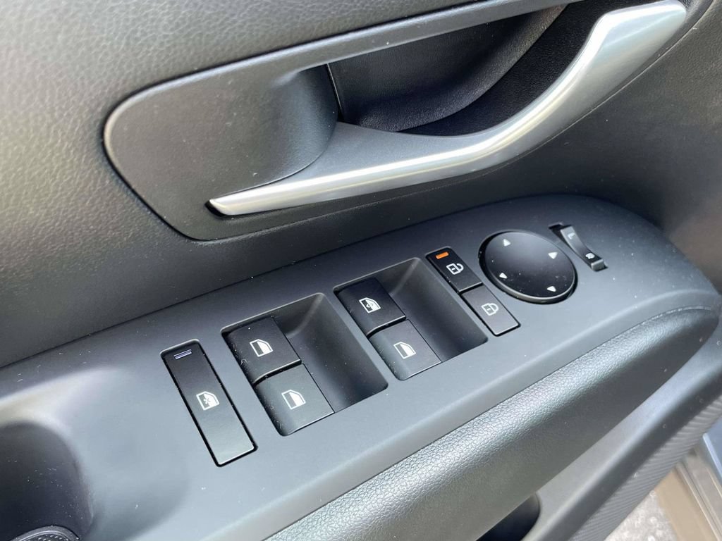 Certified 2026 Hyundai Tucson SE FWD image 16