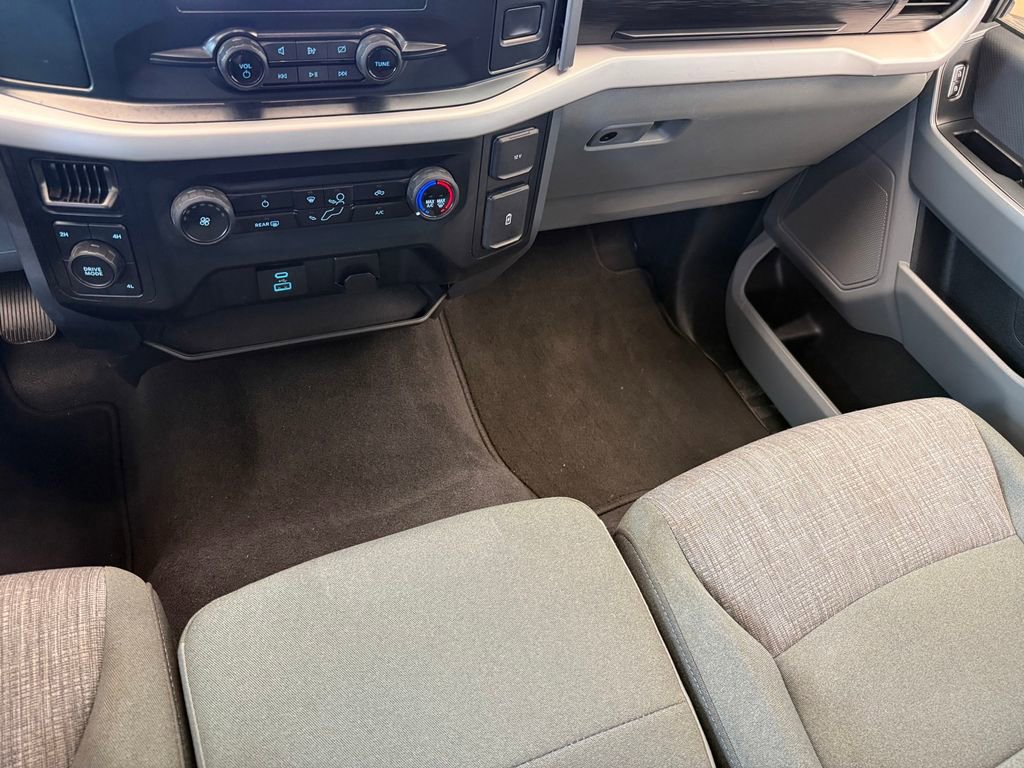 Used 2023 Ford Explorer XLT w/ Equipment Group 202A image 22