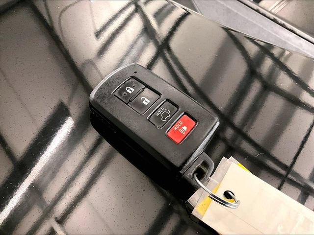 Used 2015 Toyota RAV4 Limited AWD/4WD image 10