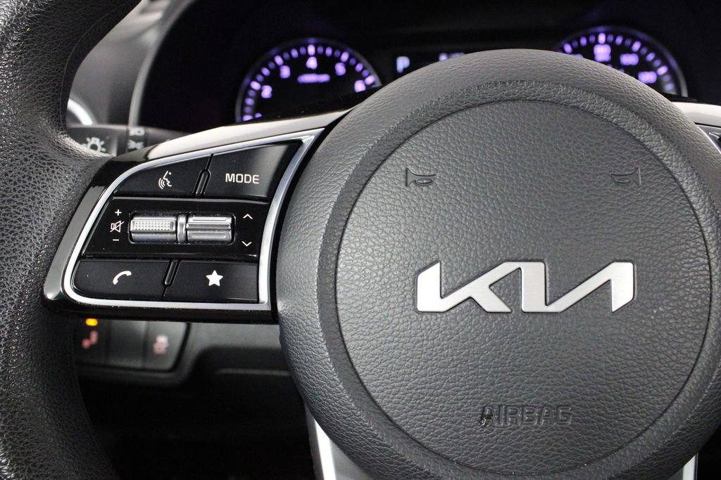 Used 2023 Kia Forte LXS w/ LXS Technology Package image 23