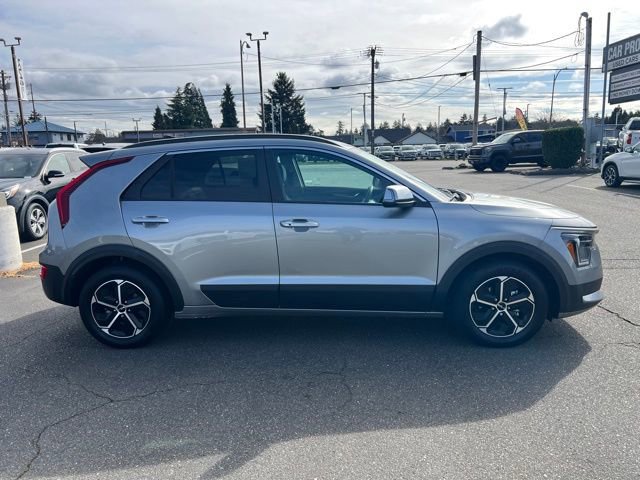 Certified 2023 Kia Niro EX w/ EX Cold Weather Package image 4