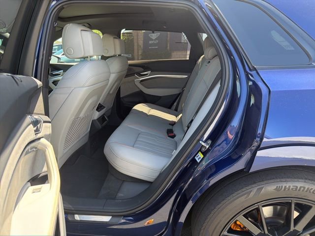 Used 2023 Audi e-tron Chronos image 10