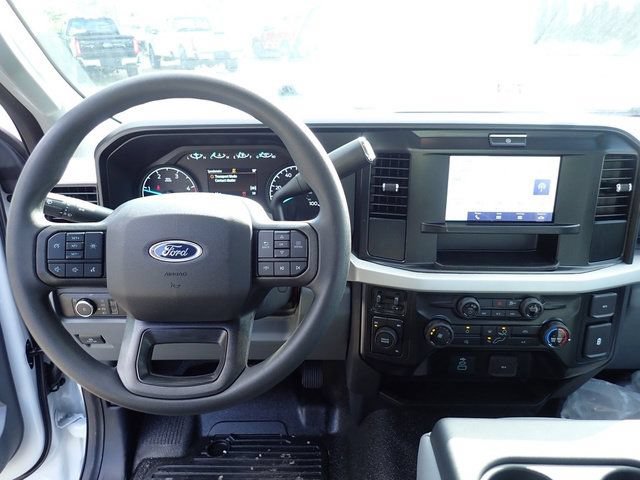 New 2026 Ford F550 4x4 Regular Cab Super Duty image 15