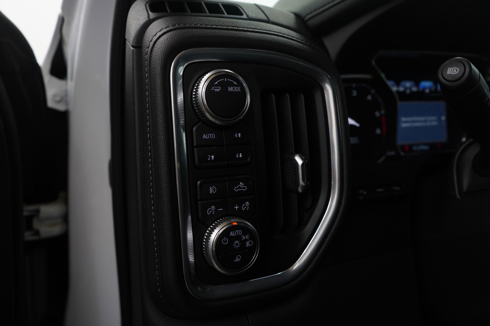 Used 2020 GMC Sierra 1500 Denali w/ Denali Premium Package AWD/4WD image 24