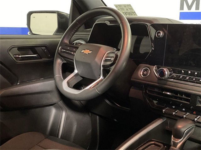 Used 2023 Chevrolet Colorado LT w/ LT Convenience Package II image 10