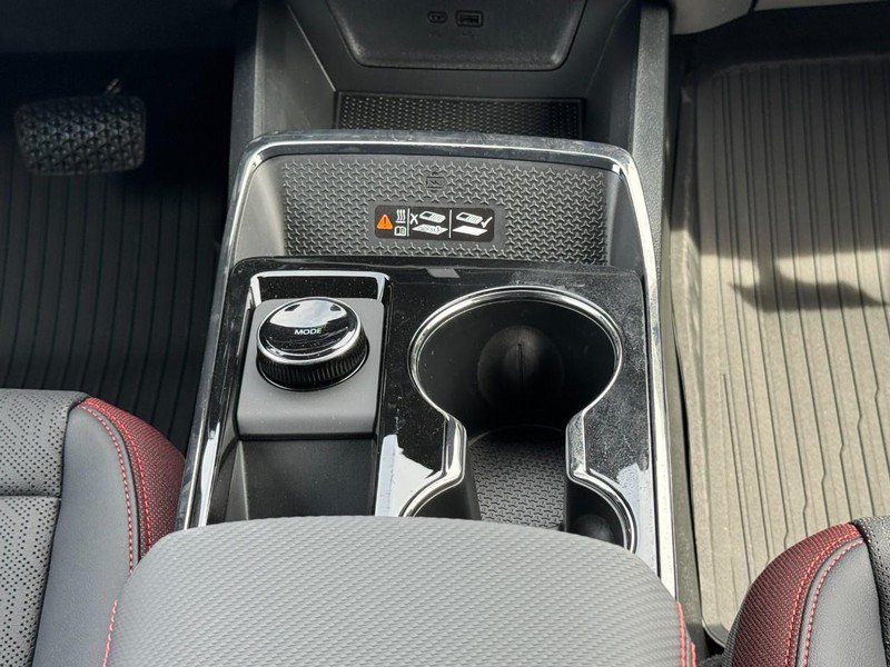 New 2027 Chevrolet Equinox RS w/ LPO, Floor Liner Package AWD/4WD image 10