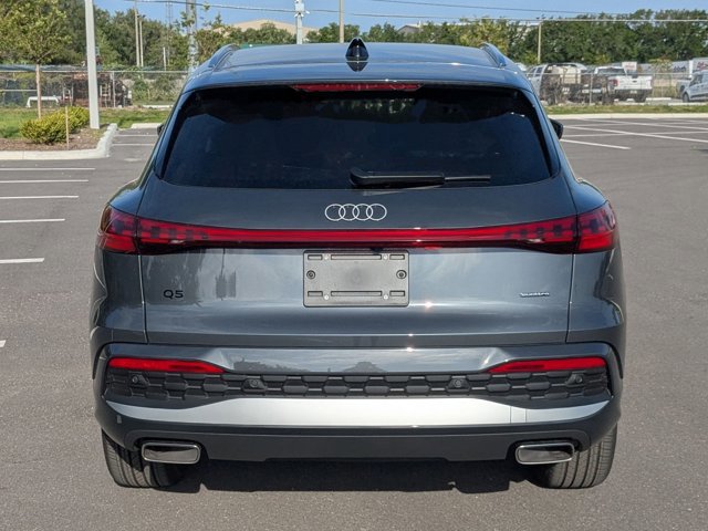 Used 2025 Audi Q5 Premium w/ Convenience Package image 6