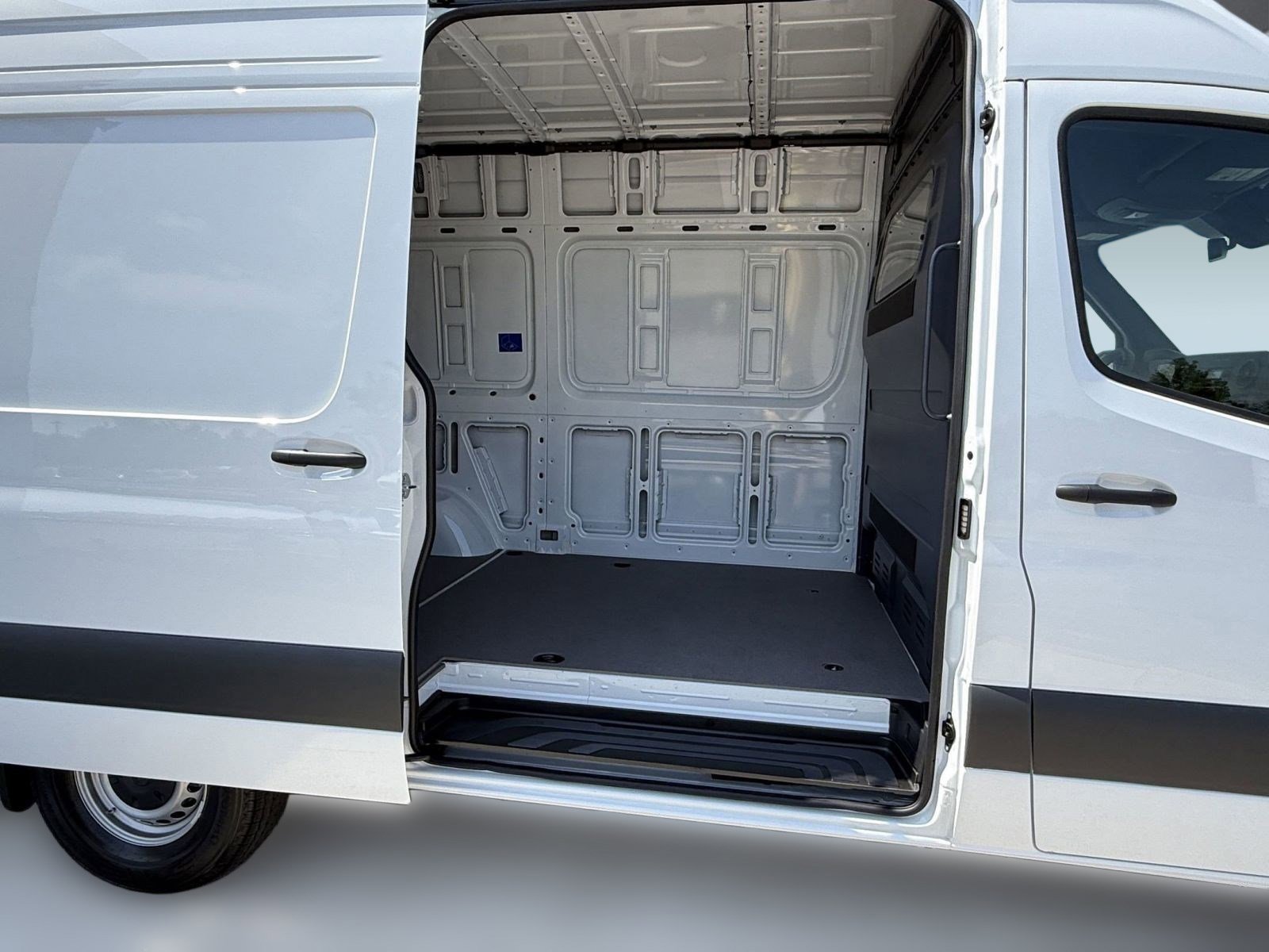 New 2025 Mercedes-Benz Sprinter 2500 image 22