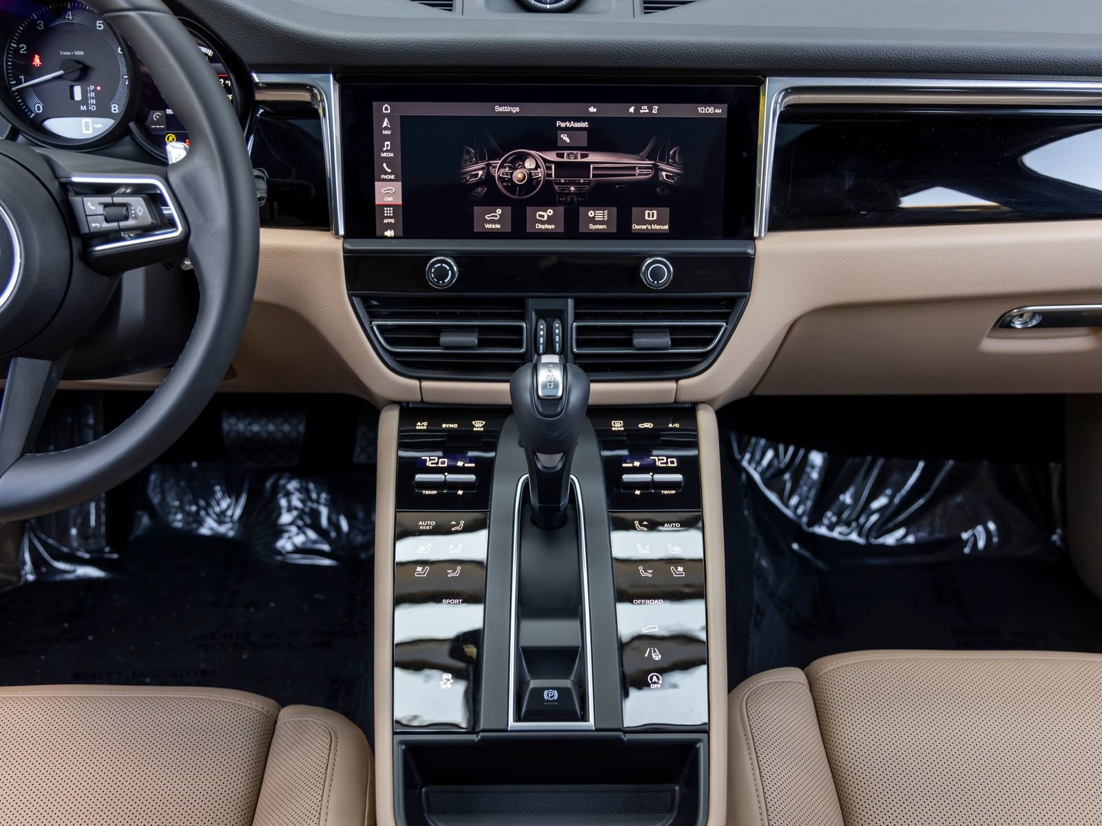 Certified 2026 Porsche Macan AWD/4WD image 47