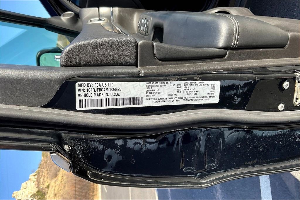 Used 2021 Jeep Grand Cherokee Limited w/ Premium Lighting Group image 19