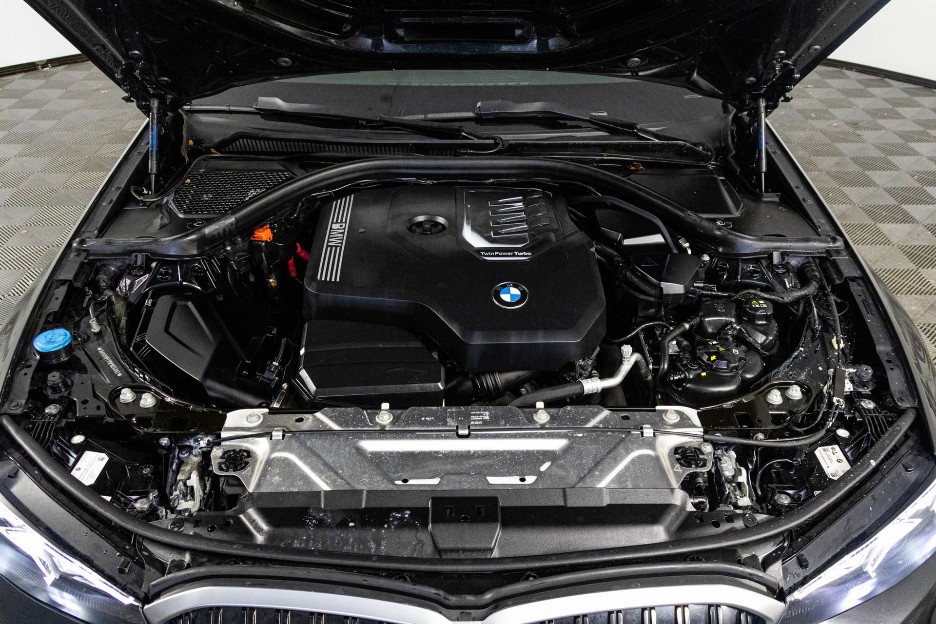 Used 2023 BMW 330i xDrive Sedan w/ Driving Assistance Package image 47