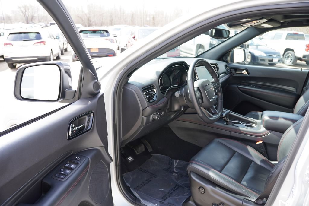 Certified 2025 Dodge Durango GT image 14