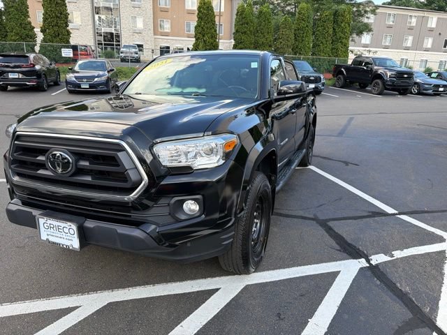 Used 2021 Toyota Tacoma SR5 AWD/4WD image 3