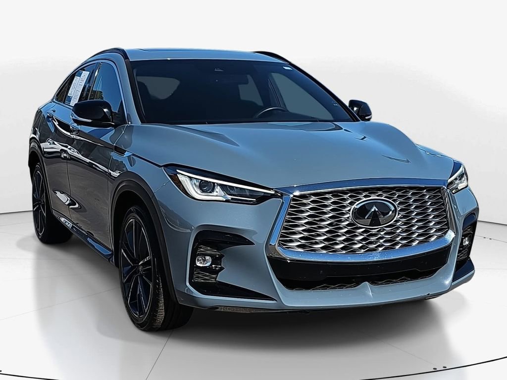 Used 2024 INFINITI QX55 Luxe image 2