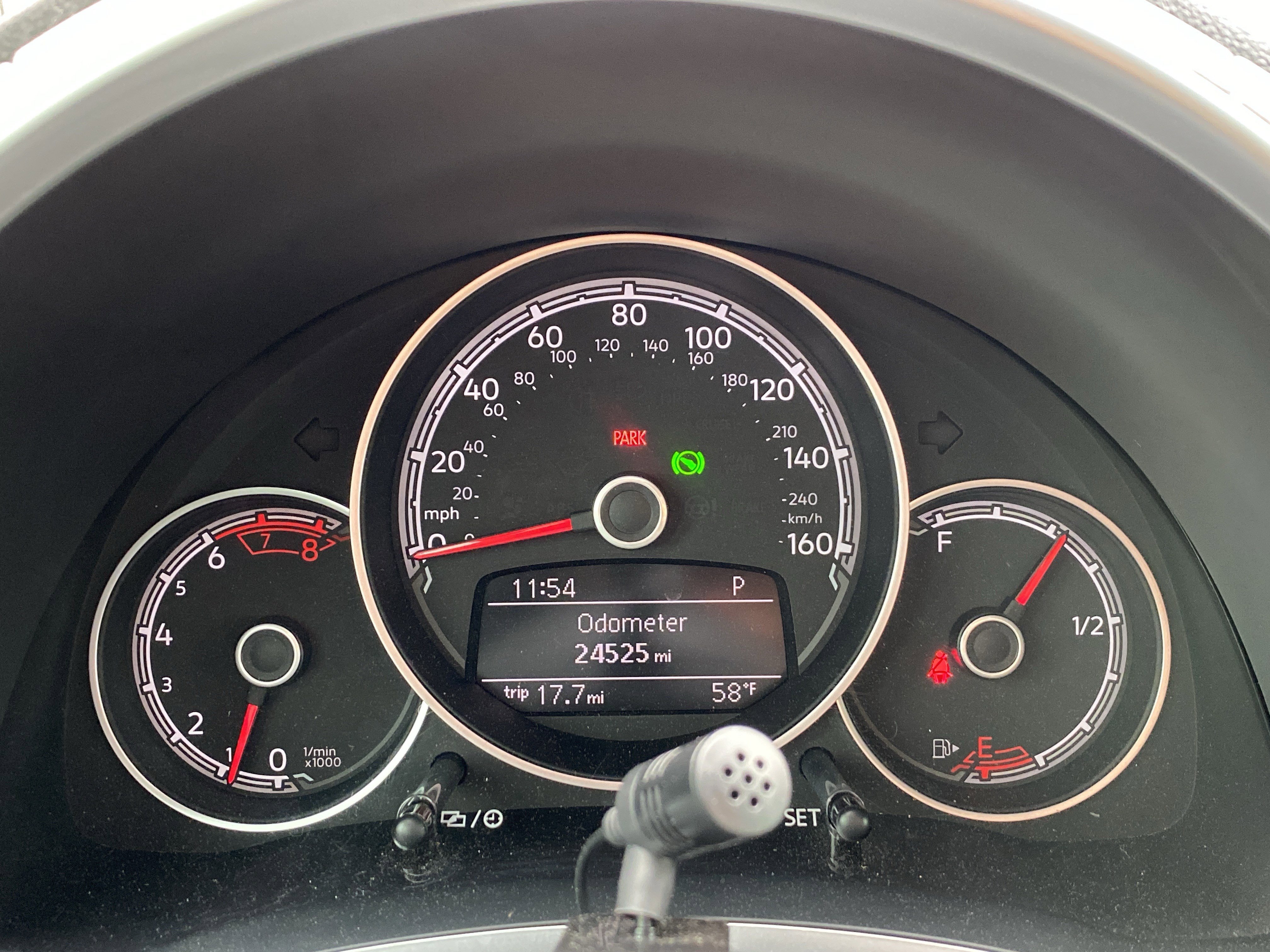 Used 2018 Volkswagen Beetle 2.0T Coast w/ Coast Lighting Package image 10