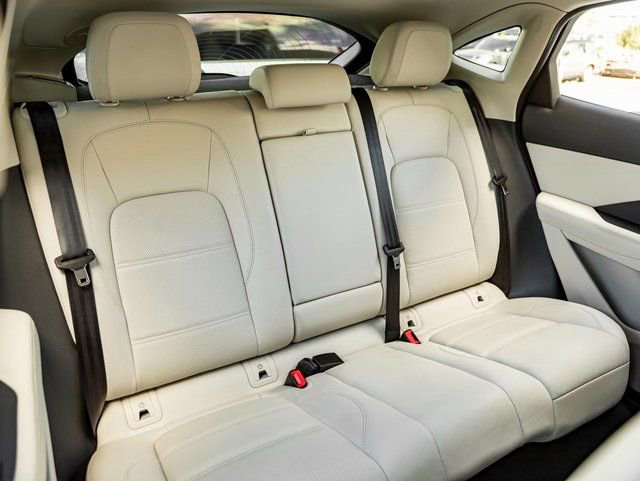 Used 2022 Jaguar E-PACE SE image 24