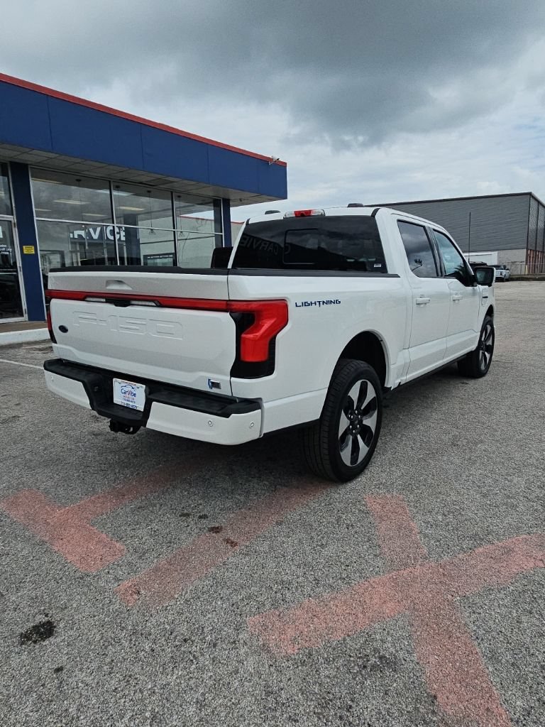Used 2023 Ford F150 Lightning Platinum AWD/4WD image 7
