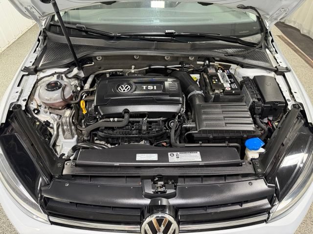 Used 2018 Volkswagen Golf S AWD/4WD image 23