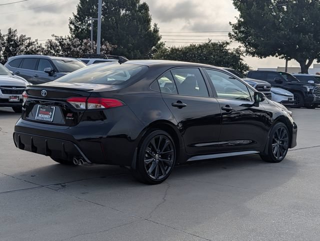 Certified 2025 Toyota Corolla SE w/ SE Premium Package FWD image 5