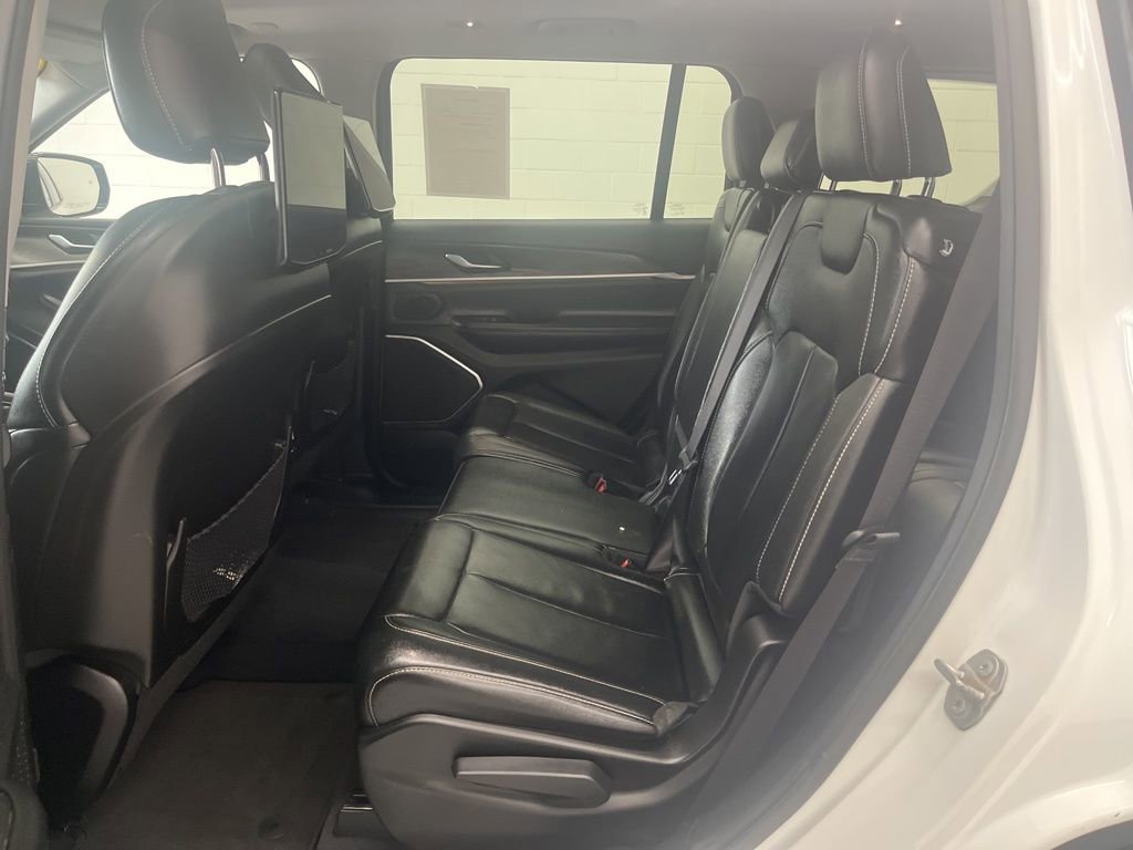 Used 2023 Jeep Grand Cherokee L Limited w/ Rear Seat Video Group I image 29