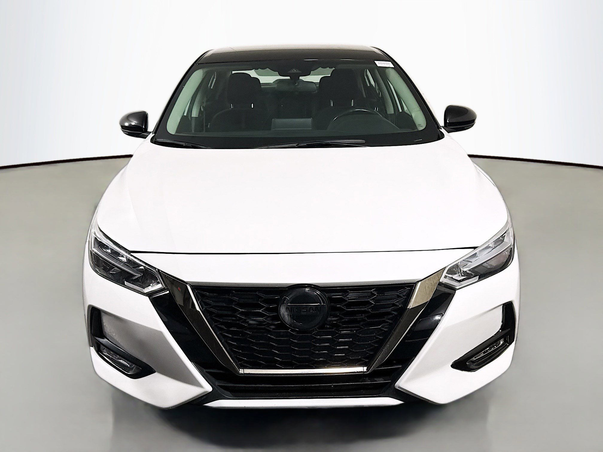 Used 2021 Nissan Sentra SR image 2