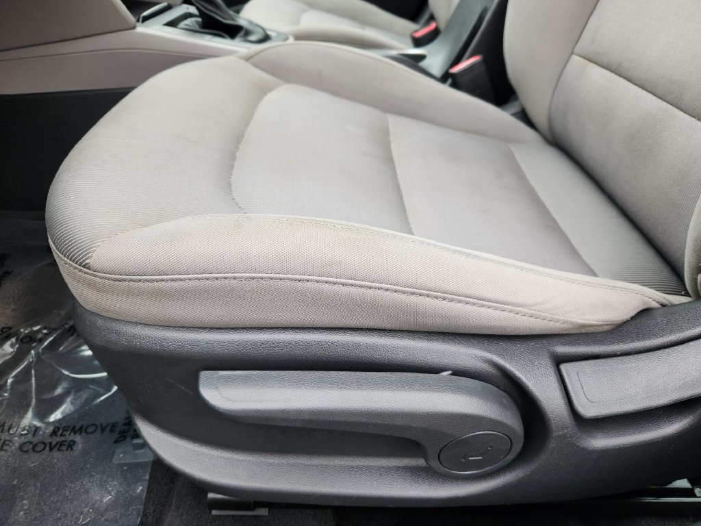 Used 2018 Hyundai Elantra Value Edition FWD image 14