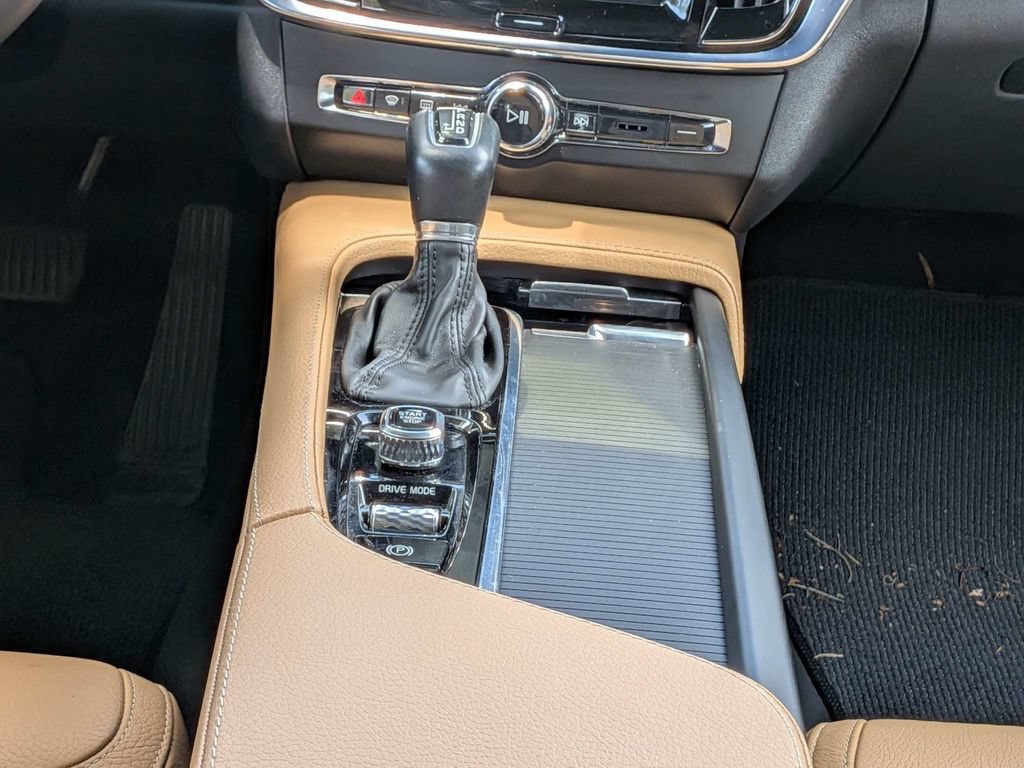 Used 2019 Volvo V90 T5 Cross Country w/ Protection Package Premier AWD/4WD image 22