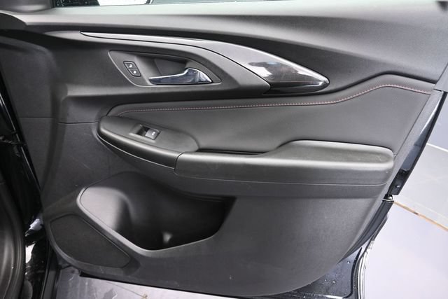 Used 2022 Chevrolet TrailBlazer RS FWD image 31