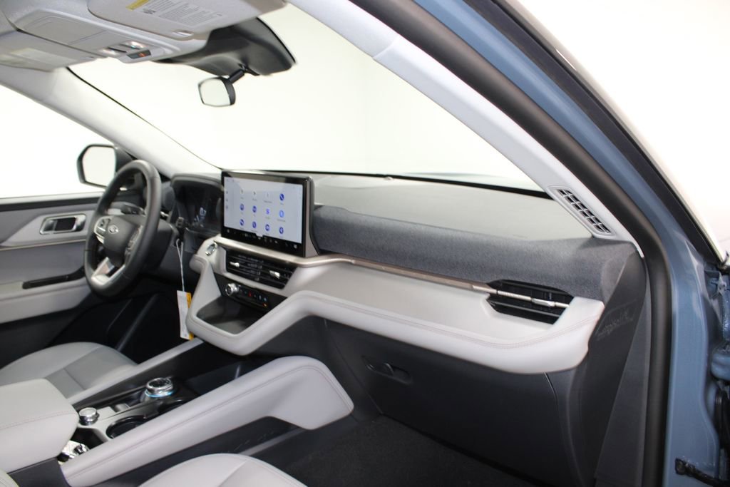 New 2026 Ford Explorer Active RWD image 29