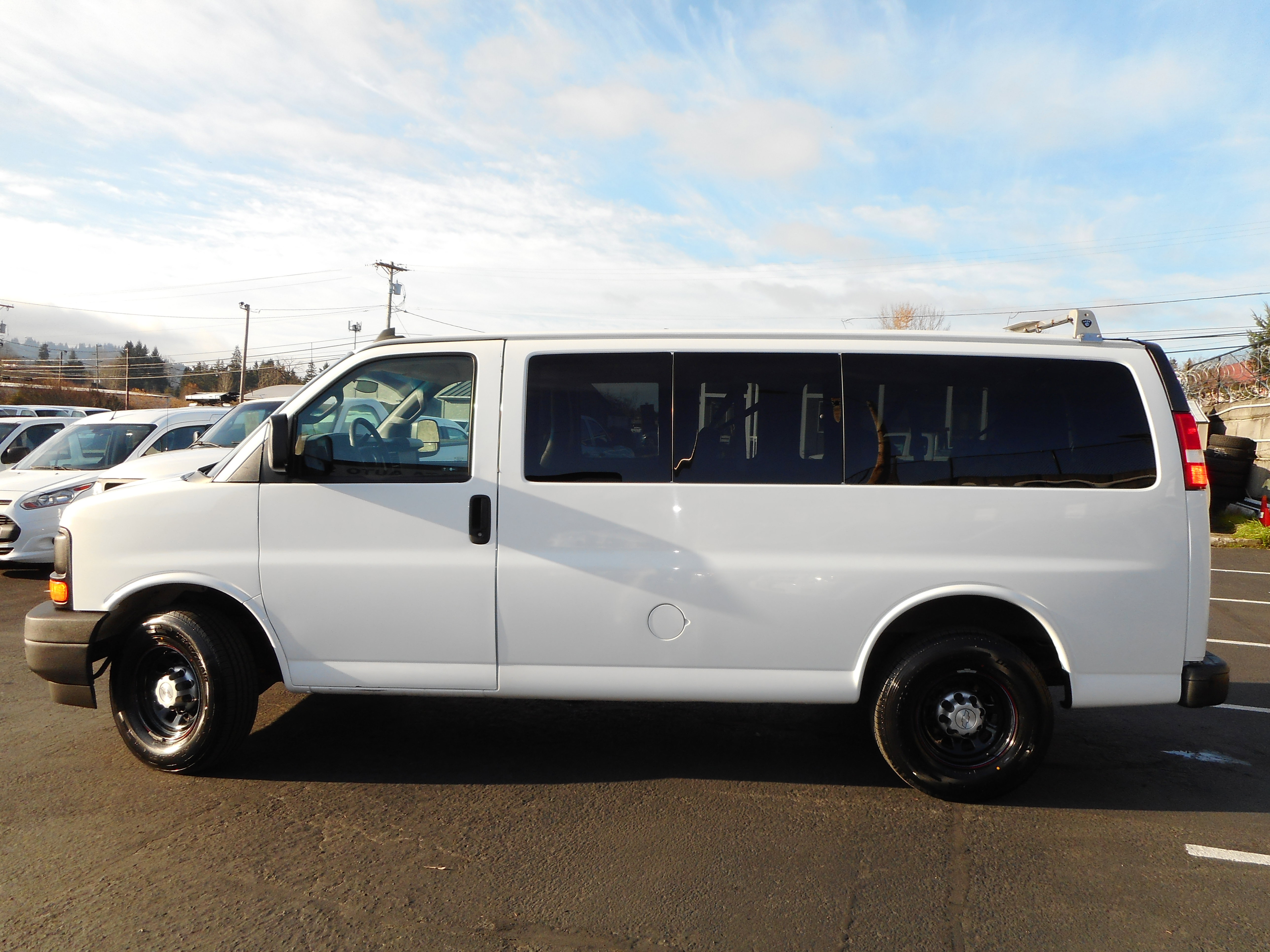 Used 2017 Chevrolet Express 2500 LS image 2