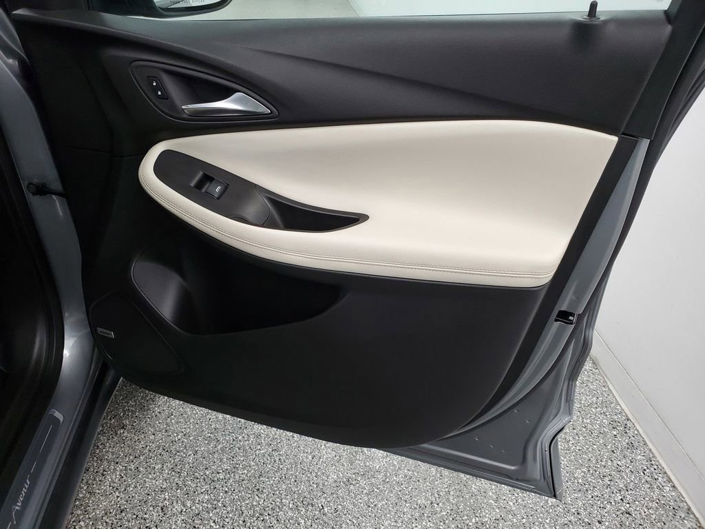 Used 2024 Buick Encore GX Avenir w/ Avenir Convenience Package image 21