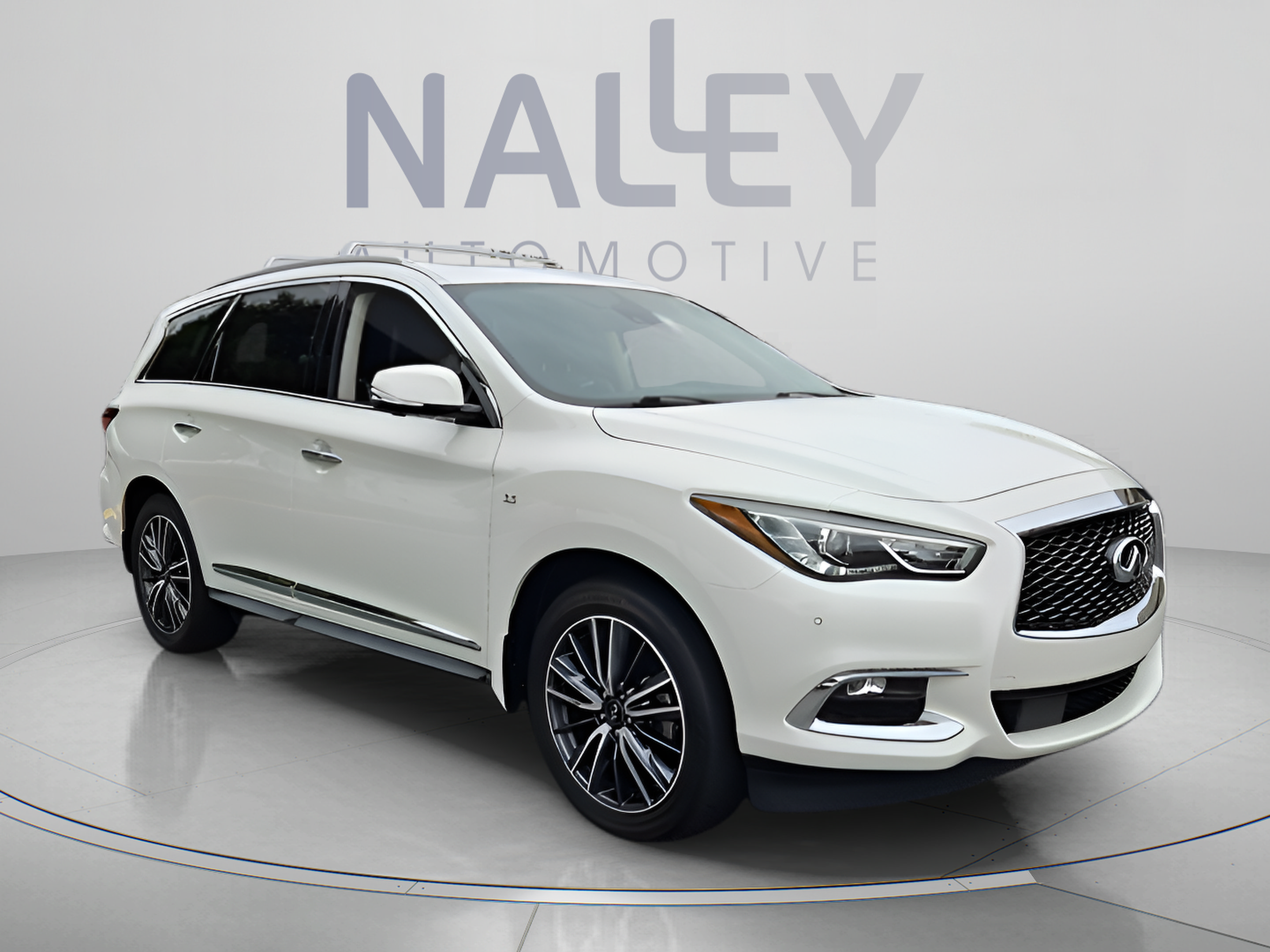 Used 2020 INFINITI QX60 Luxe w/ Essential Package FWD image 7