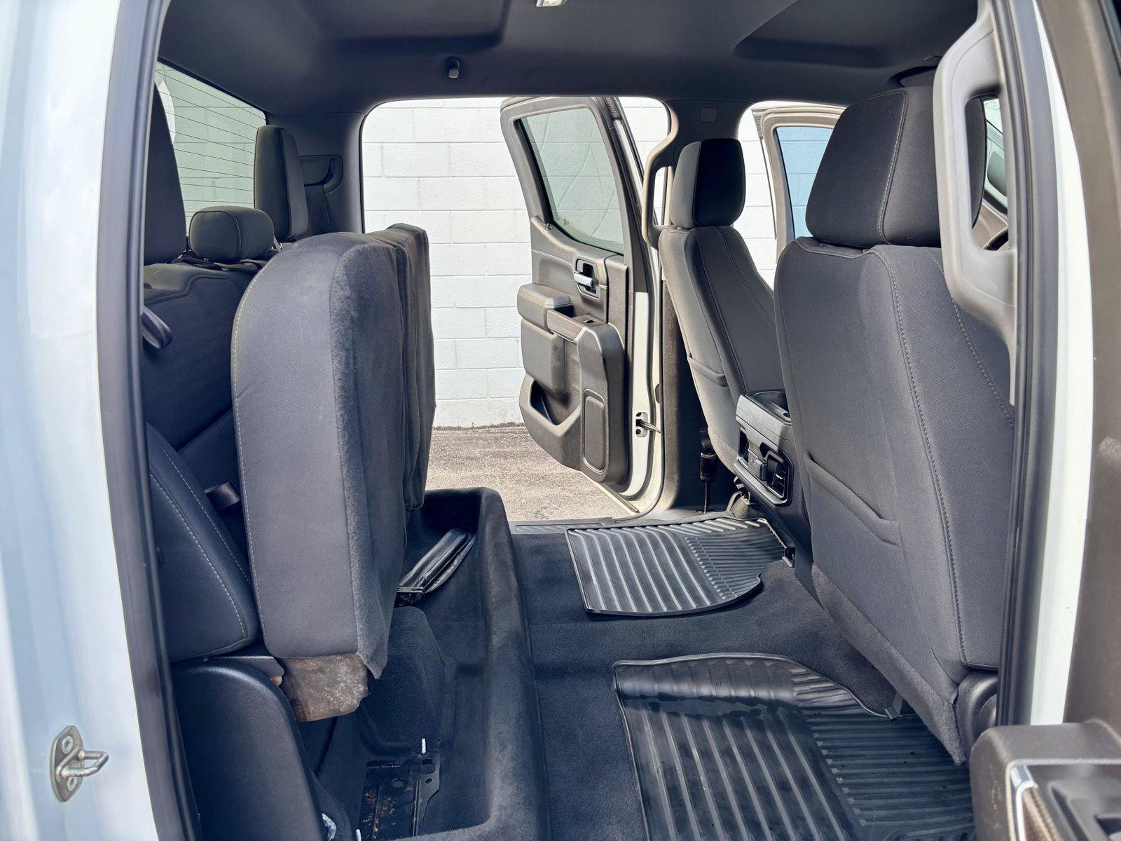 Used 2020 Chevrolet Silverado 1500 RST w/ Texas Edition AWD/4WD image 14