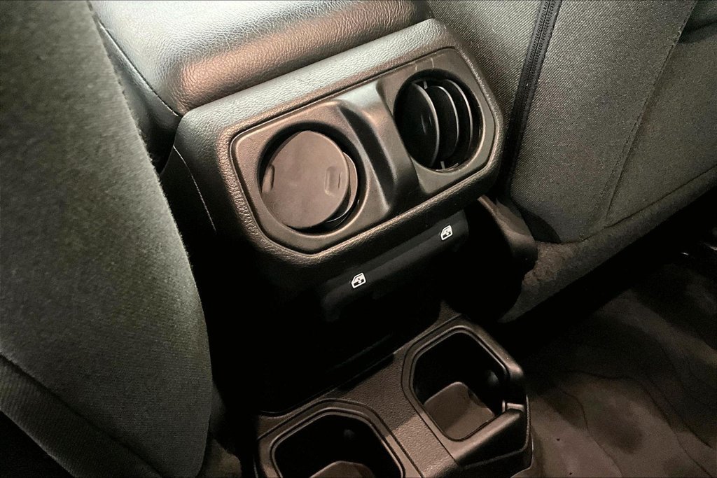 Used 2024 Jeep Wrangler Unlimited Sport AWD/4WD image 35