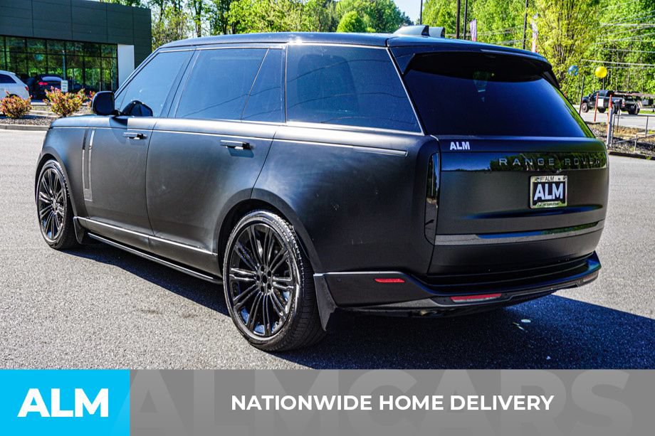 Used 2024 Land Rover Range Rover Long Wheelbase SE AWD/4WD image 4