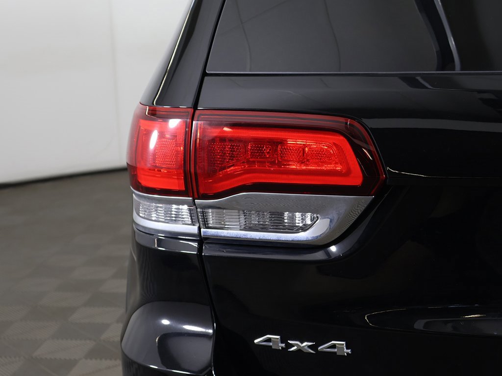 Used 2022 Jeep Grand Cherokee Limited image 15